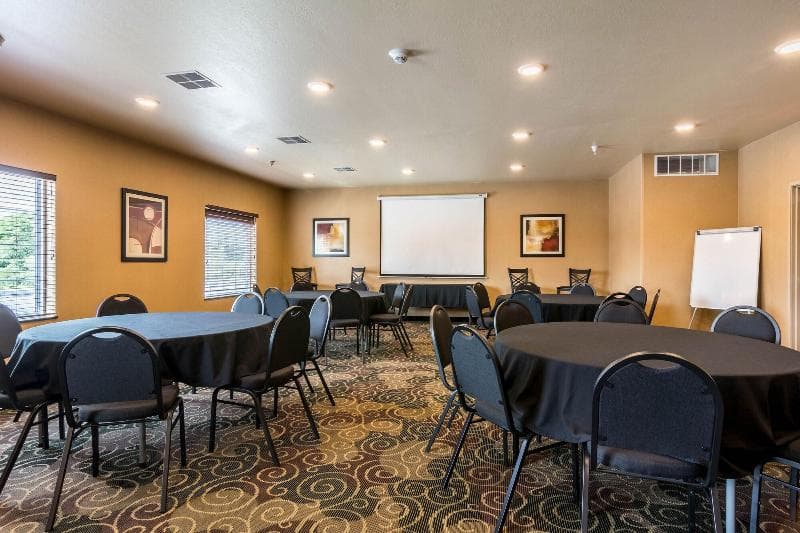Harborcreek Cobblestone Hotel photo 1
