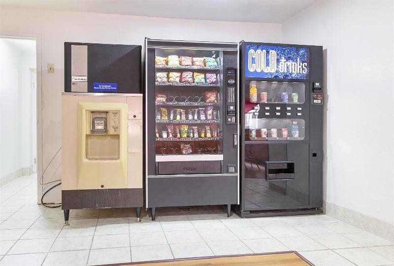 Motel 6 Sidney main
