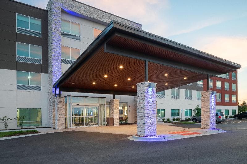 Holiday Inn Exp & Sts Bourbonnais East - Bradley 2