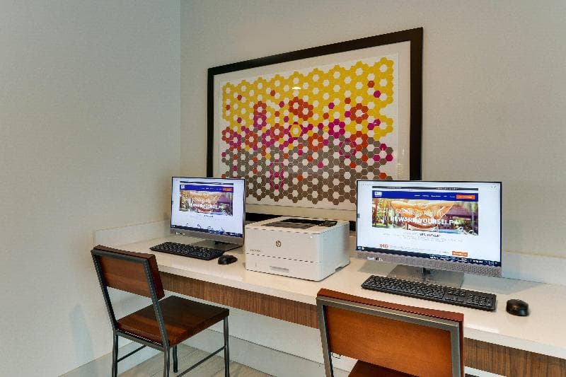 Holiday Inn Express Cincinnati North - Monroe photo 1