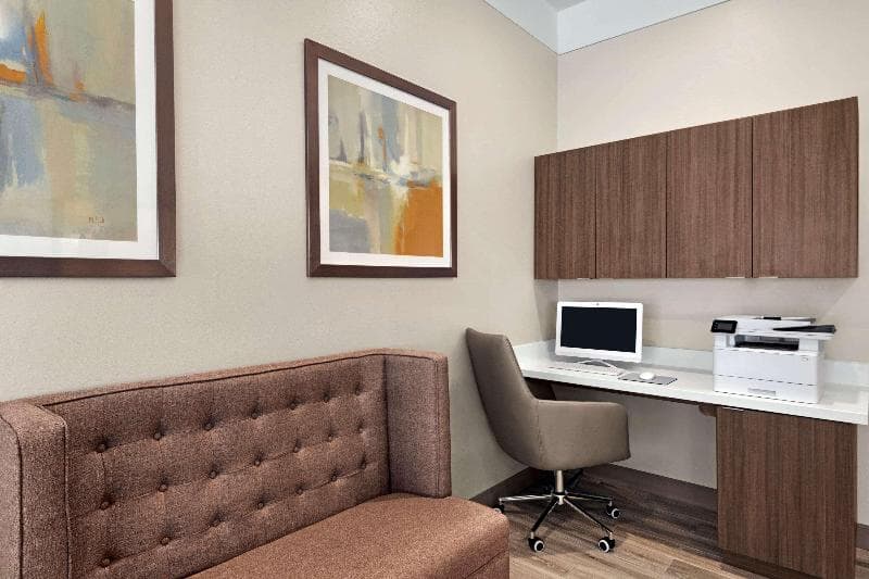 Days Inn Suites Beaumont West I10 Walden main