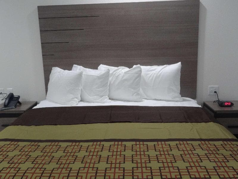 Surestay By Best Western Baytown 3