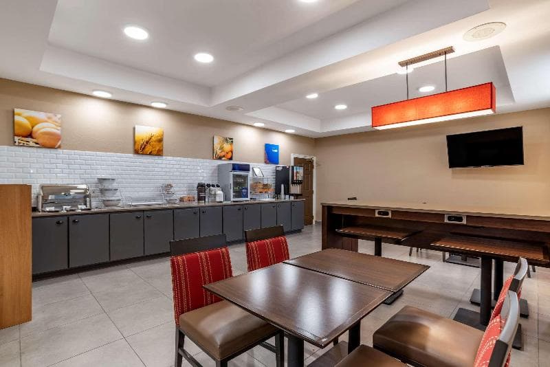 Comfort Inn & Suites Millbrook - Pratville photo 1