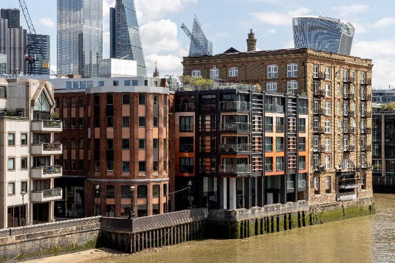 Locke At Broken Wharf, Millennium Bridge 3