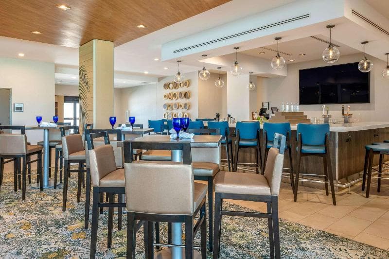 Cambria Hotel St Petersburg Madeira Beach Marina 4