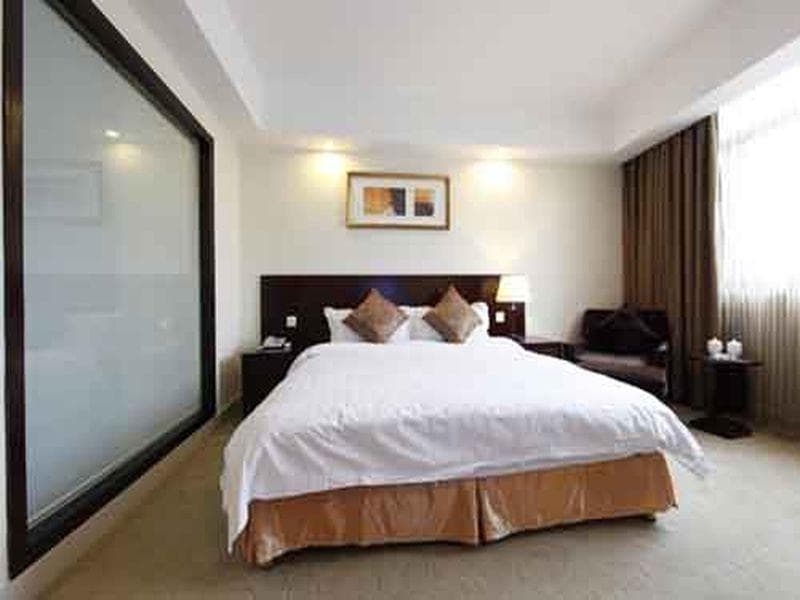 Greentree Inn Chengdu High Tech Development West Zone Shidai Tian Street Express Hotel (Adults Only) 4