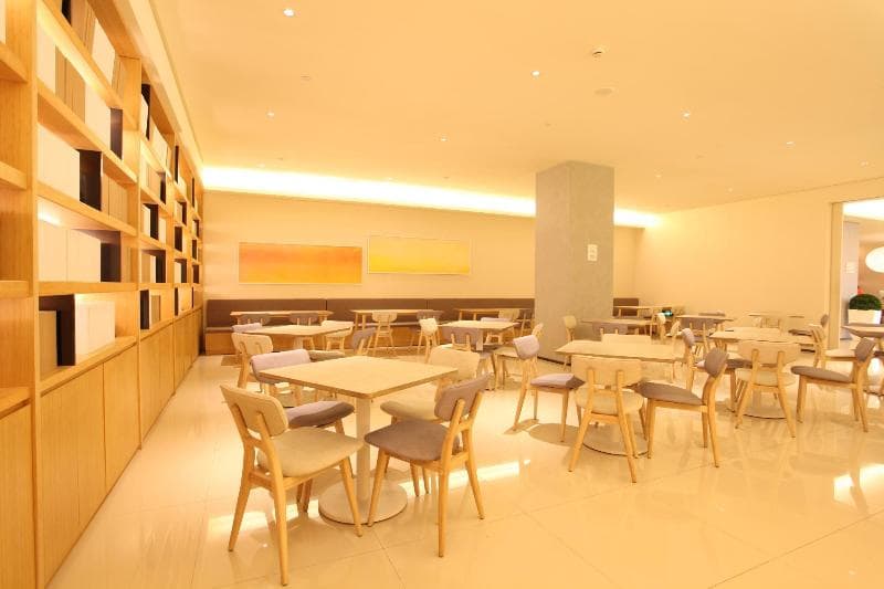 Ji Hotel Shanghai The Bund Tiantong Road 3