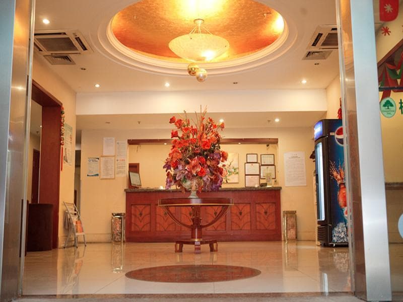 Greentree Inn Shanghai Nanqiao Nanfeng Highway Express Hotel (Adults Only) 2