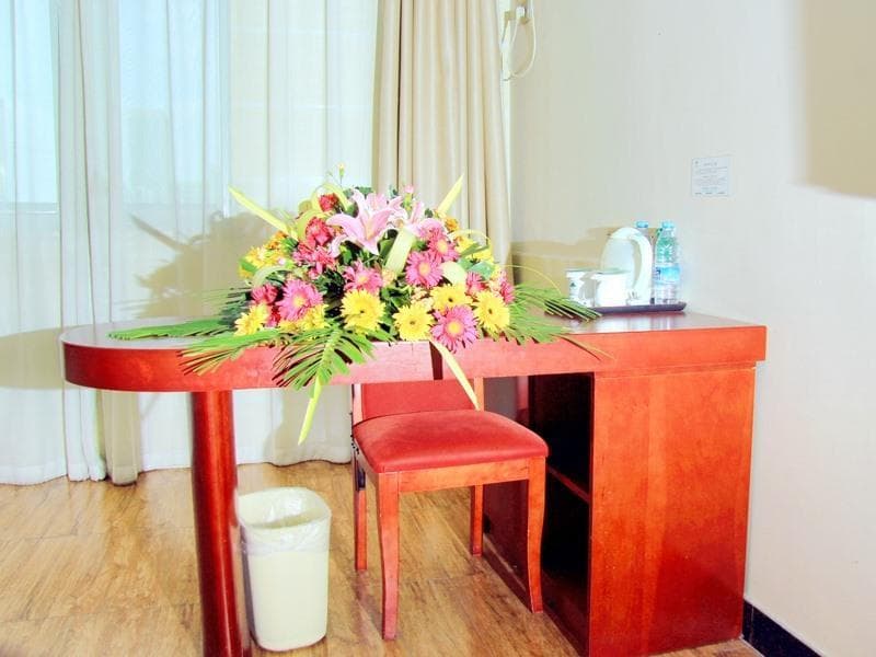 Greentree Inn Yangzhou West Station Baixiang Road Express Hotel (Adults Only) 5