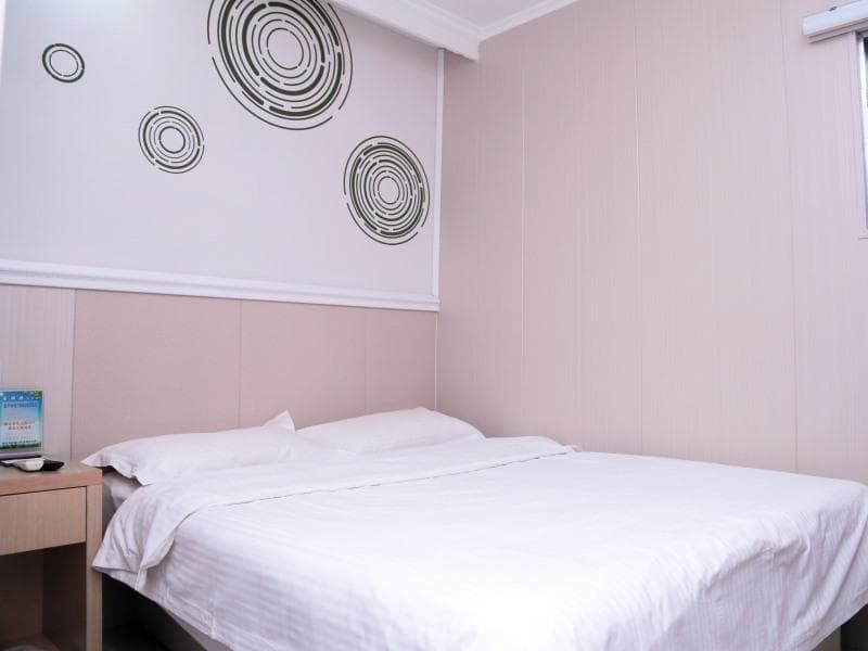Greentree Inn Yangzhou West Station Baixiang Road Express Hotel (Adults Only) main