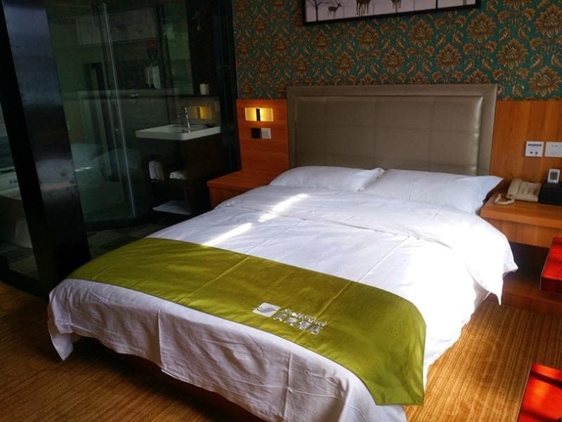 Shell Shanghai Pudong New District Huang Lou Town 3
