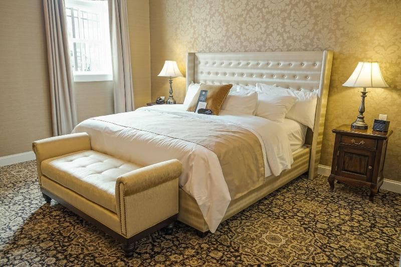 The Mount Vernon Grand Hotel 4