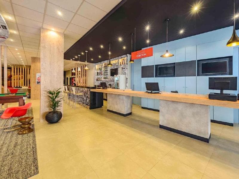 Ibis Jacarei 4