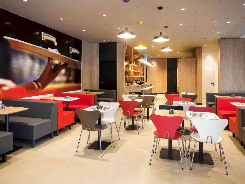 Ibis Paranagua 4