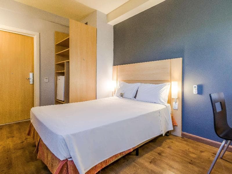 Ibis Barretos 3