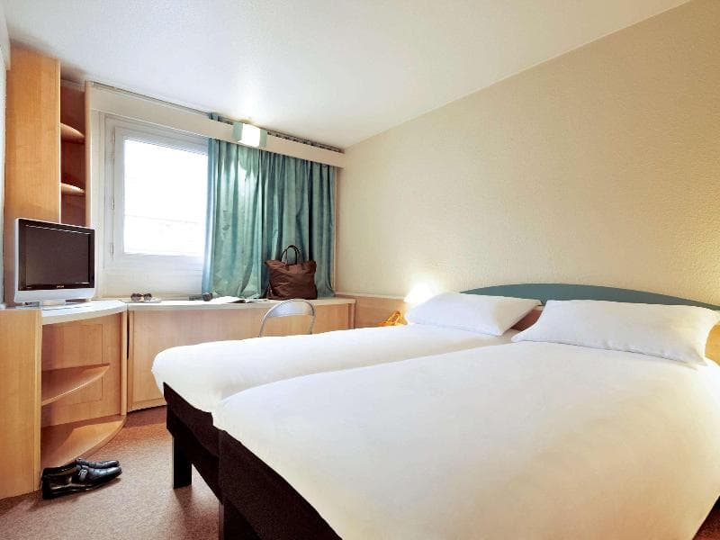 Ibis Cascavel 2