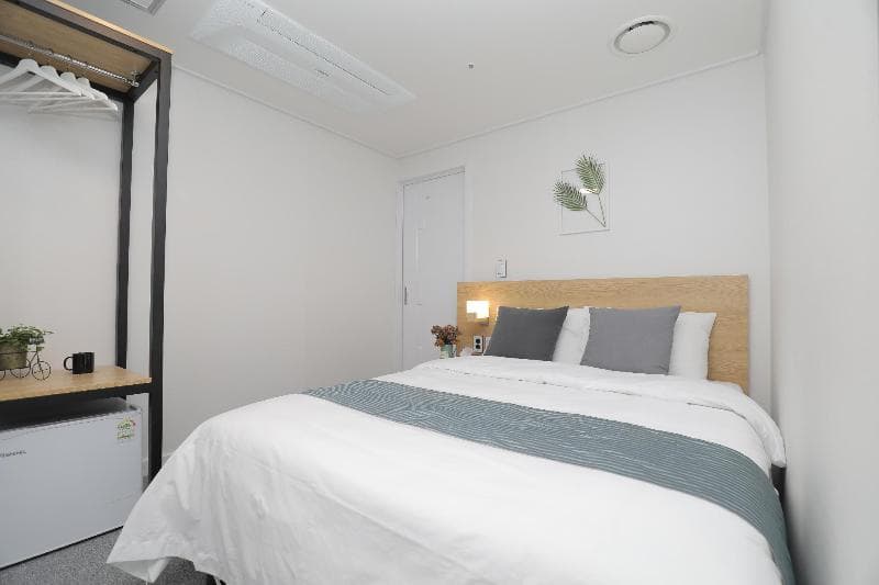 Line Hotel Myeongdong photo 1