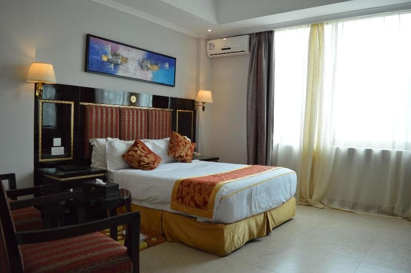 Tiffany Diamond Hotel 5