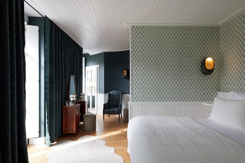 Grand Hotel Du Soleil D Or 5
