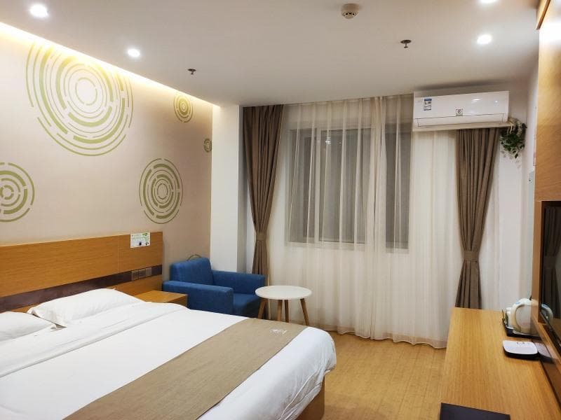 Greentree Inn Shanghai Jinshan District Wanda Plaza Longhao Road Express Hotel (Adults Only) 4