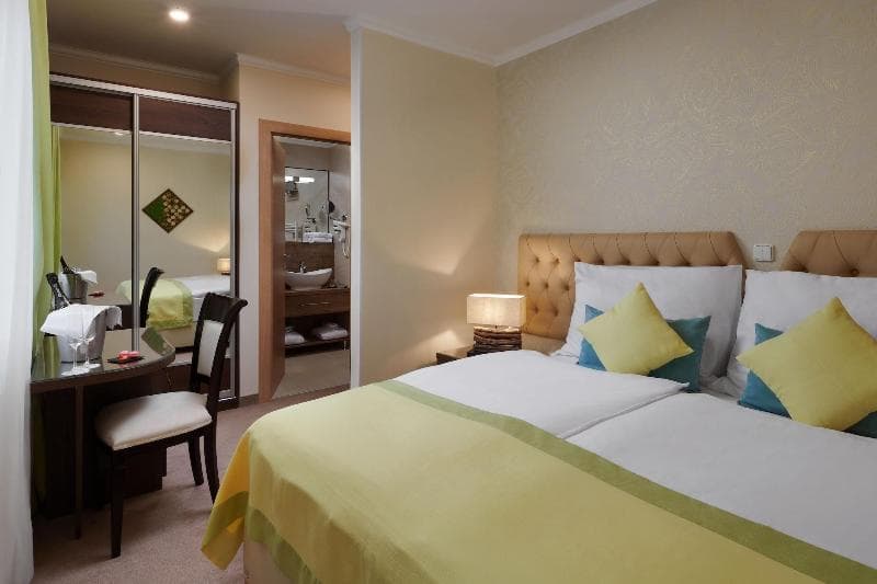 Honour And Grace Hotel main
