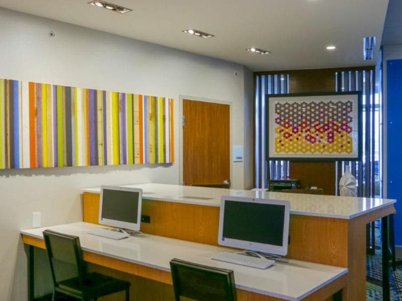 Holiday Inn Express & Suites Detroit North - Rosev photo 1
