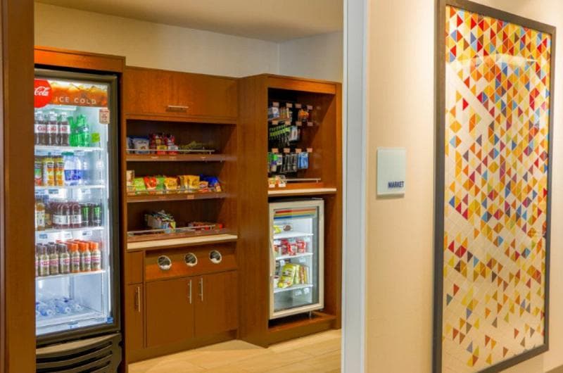 Holiday Inn Express & Suites Detroit North - Rosev 2