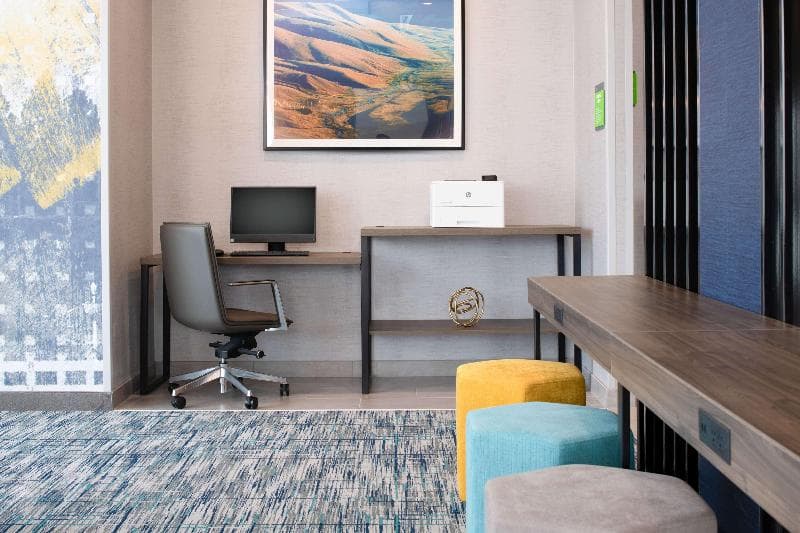 La Quinta Inn & Suites By Wyndham Spokane Downtown photo 1