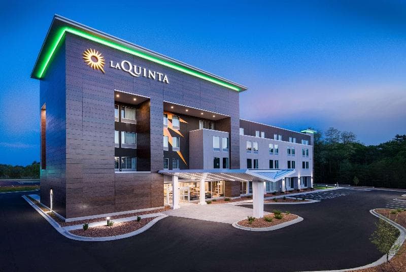 La Quinta Inn & Suites by Wyndham Wisconsin Dells photo 1