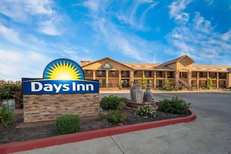 Days Inn by Wyndham Galt 3