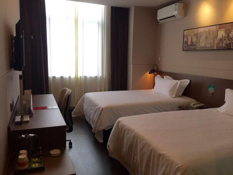 Jinjiang Inn Select Shanghai International Tourism 3