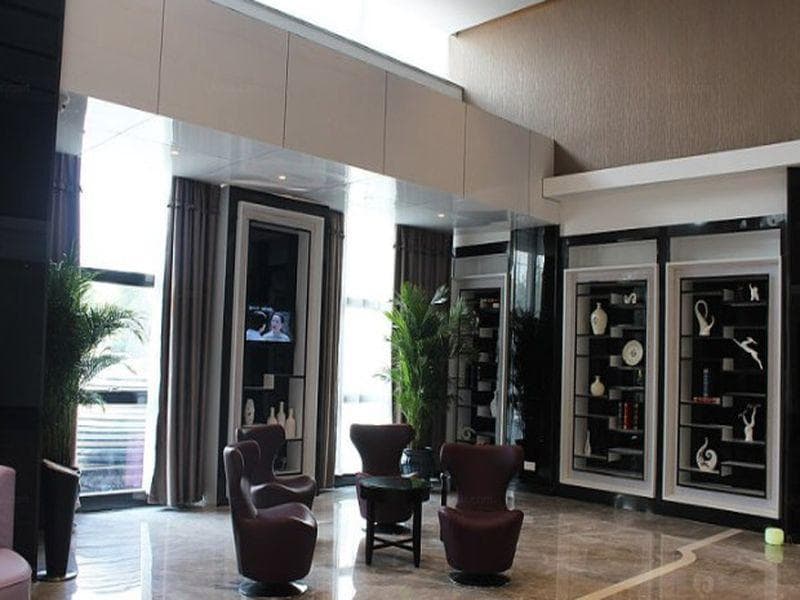 Lavande Hotel Wuhan Wujia Mountain Branch photo 1