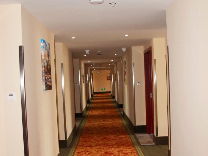 Greentree Inn Shanghai Luojing Express Hotel (Adults Only) 4
