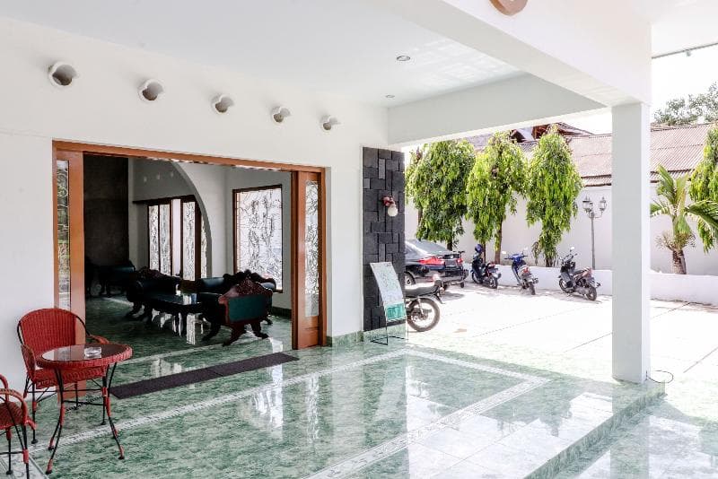 Hotel Sumaryo 3