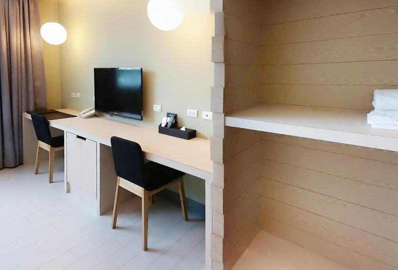 823 Tourist Hotel 5