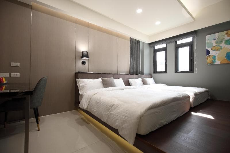 52 Travelers Home 4