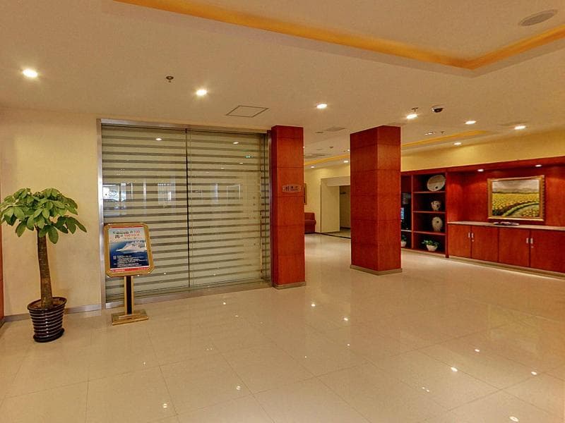 Hanting Hotel Shanghai People Square 4