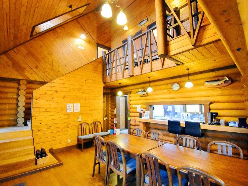 Canadian Log Cottage TAKITARO main