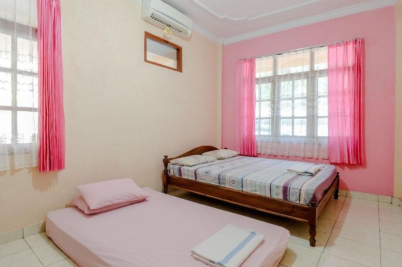 Hotel Kukup Indah By Zuzu photo 1