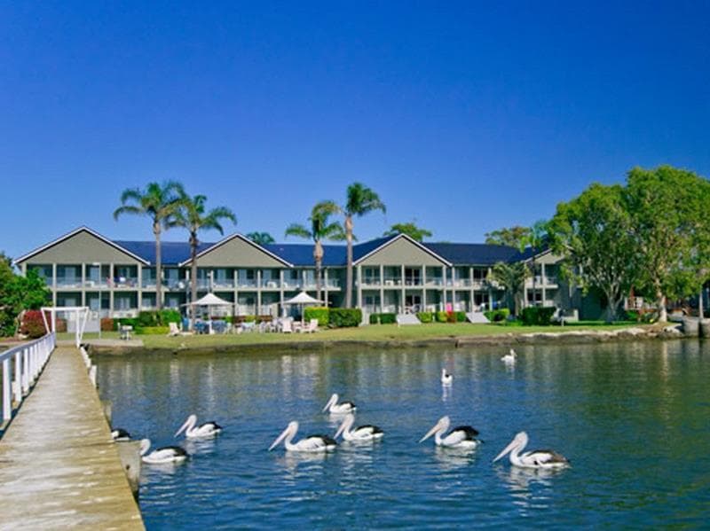 Moby Dick Waterfront Resort Motel main