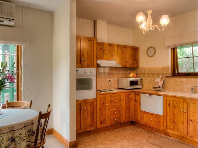 Country Pleasures Bed & Breakfast 4