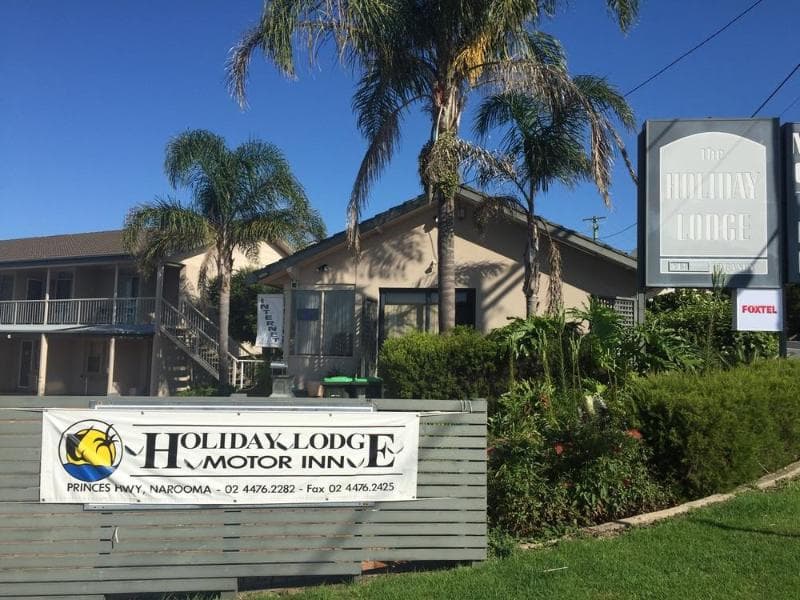 Holiday Lodge Motor Inn photo 1