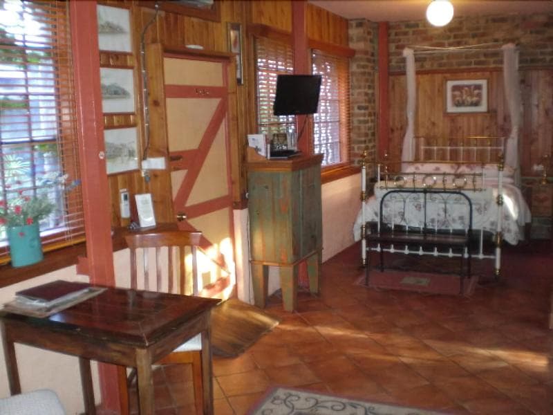 Eagle Foundry Bed & Breakfast 3