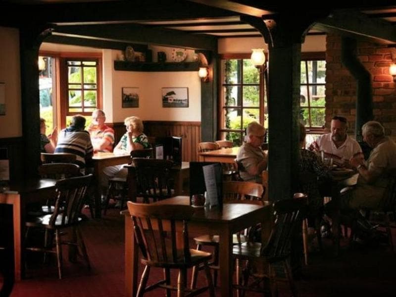 Montville Mountain Inn Resort main