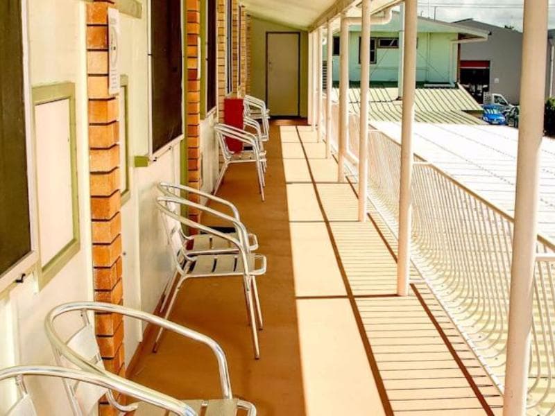 Paradise Motel main
