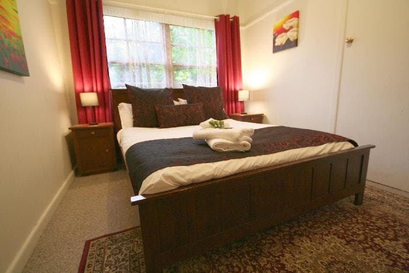 Tudor Cottages Mount Dandenong (Adults Only) 5