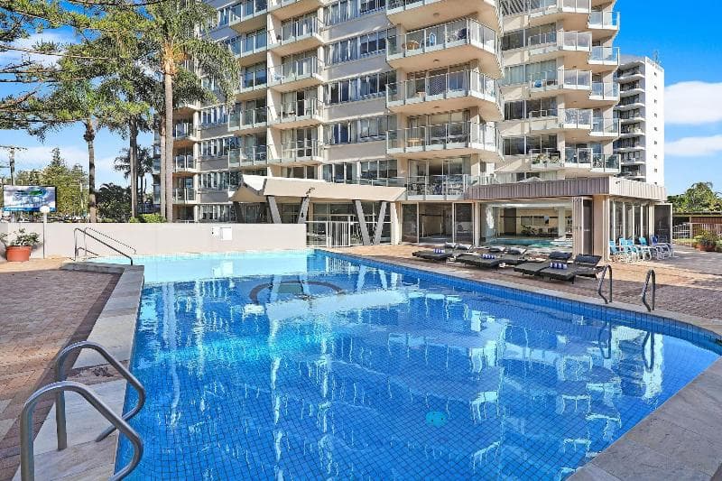 Pacific Regis Apartments 5