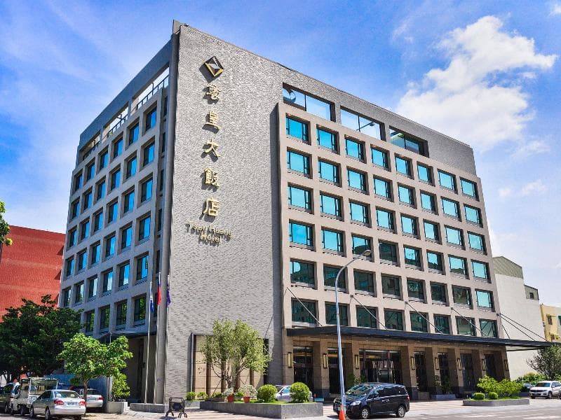 Tsun Huang Hotel 5