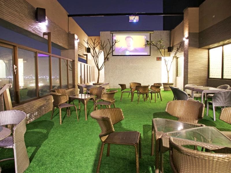 Tsun Huang Hotel 2