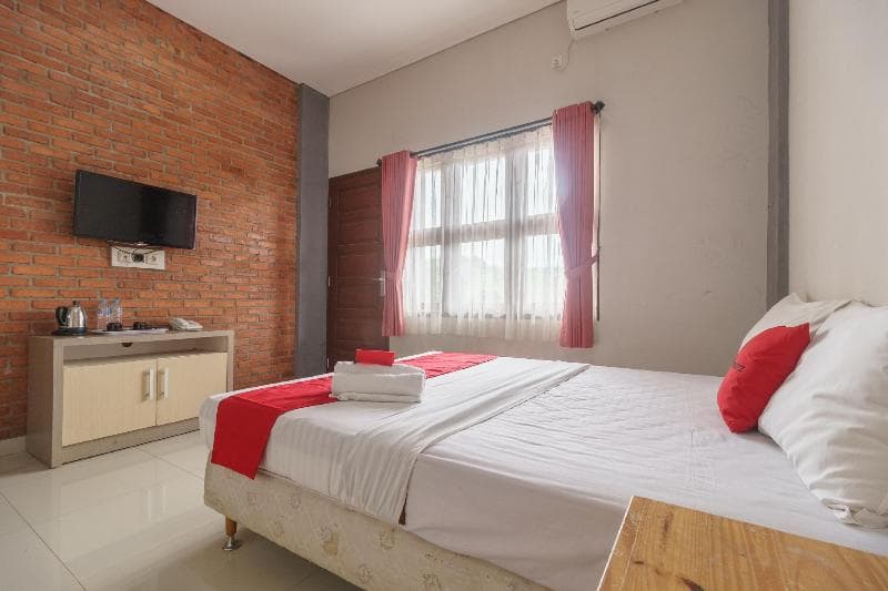Formerly Reddoorz Plus Lodaya Gunung Geulis Puncak main